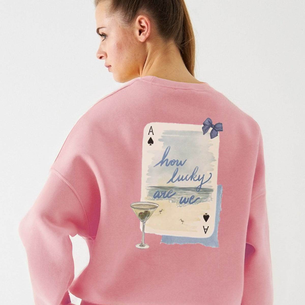 Kadın Oversize Sweatshirt How Lucky Are We Baskılı Pembe – Bisiklet Yaka, 3 İplik Şardonlu Polar