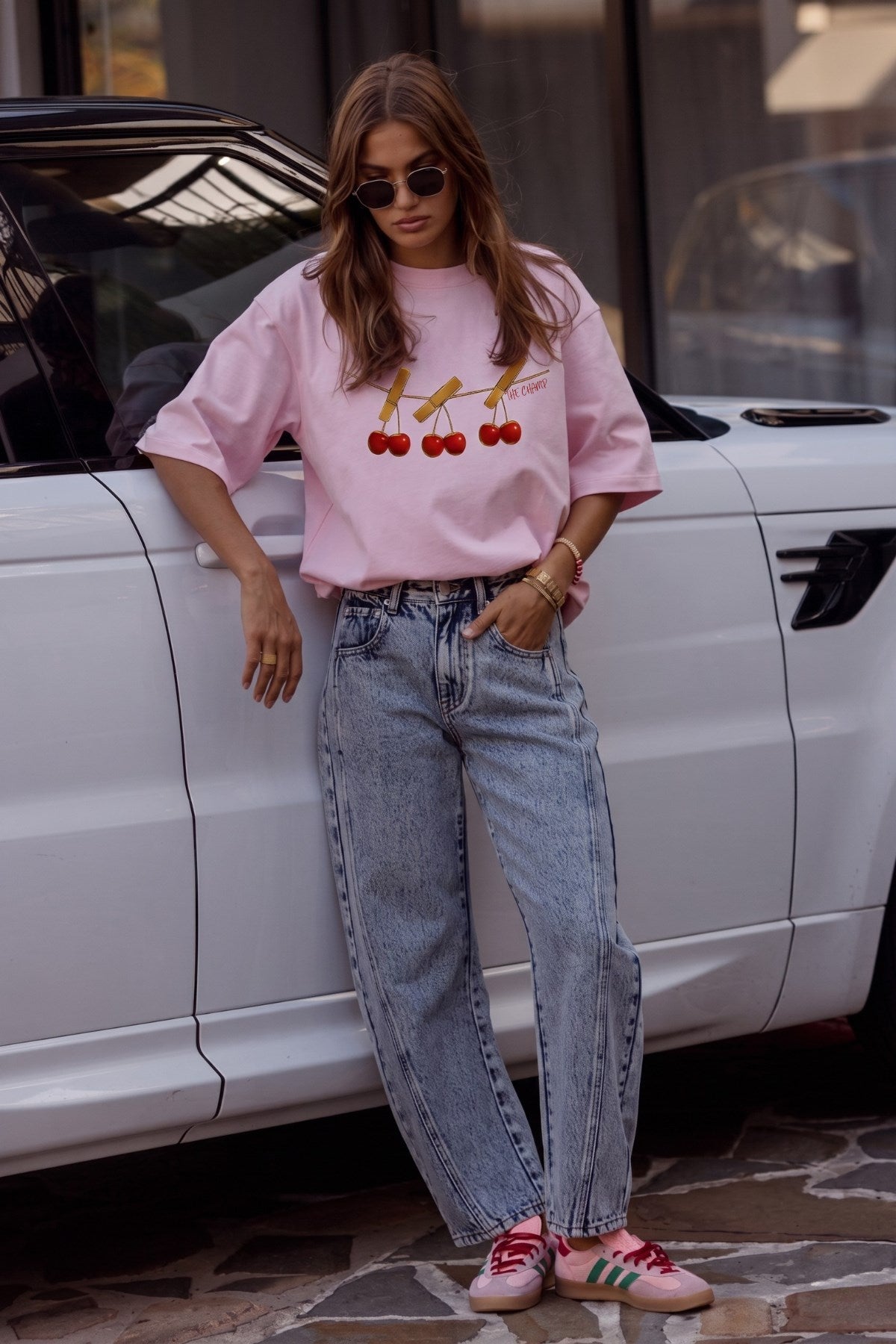 Kadın Oversize Tişört Cherry Mood Baskılı Pembe – Bisiklet Yaka, Rahat Kalıp, %100 Pamuk