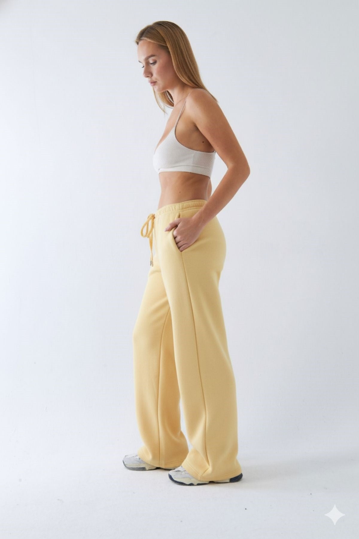 Oversize Unisex Eşofman Altı Sarı – 3 İplik Şardonlu Polar, Bol Paça, Cepli, Modern Rahat Kesim