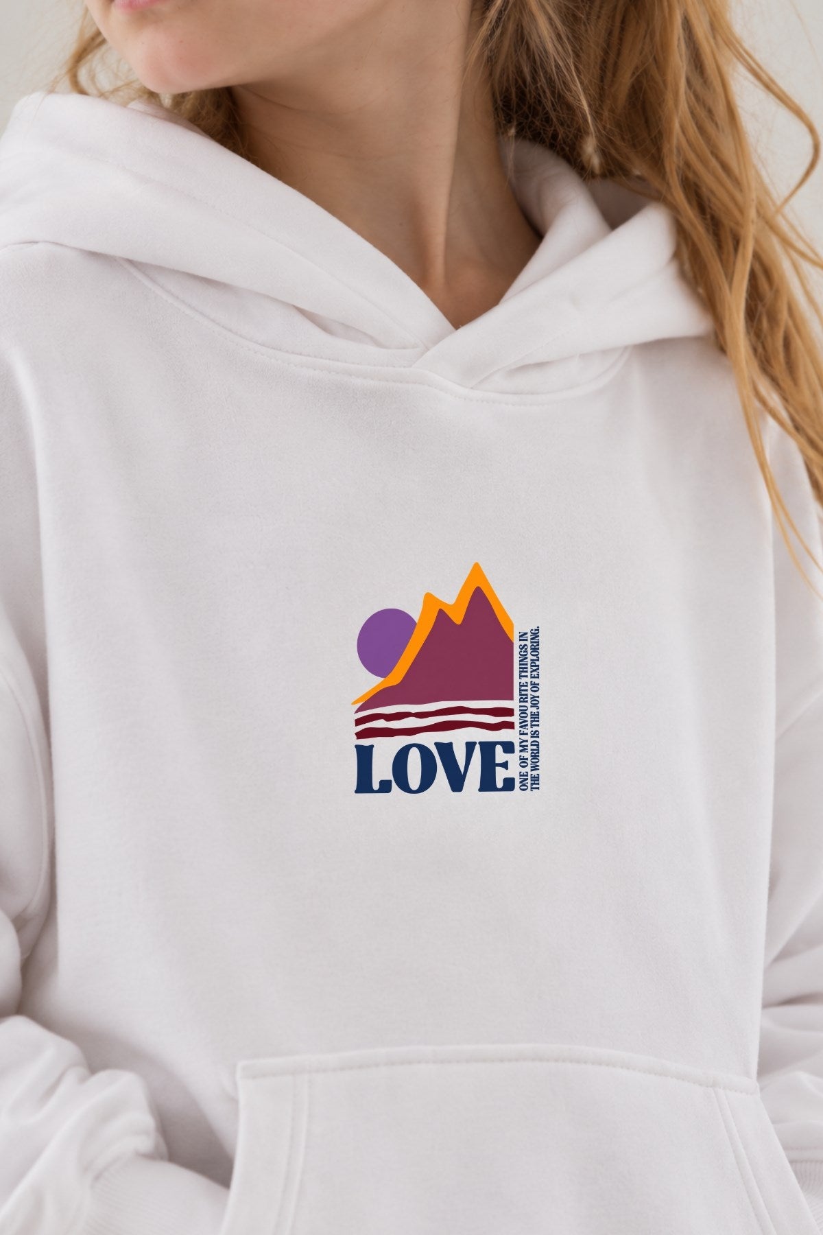 Kız Çocuk Oversize Hoodie Love Mount Baskılı Beyaz – Kapüşonlu, Cepli, 3 İplik Polar