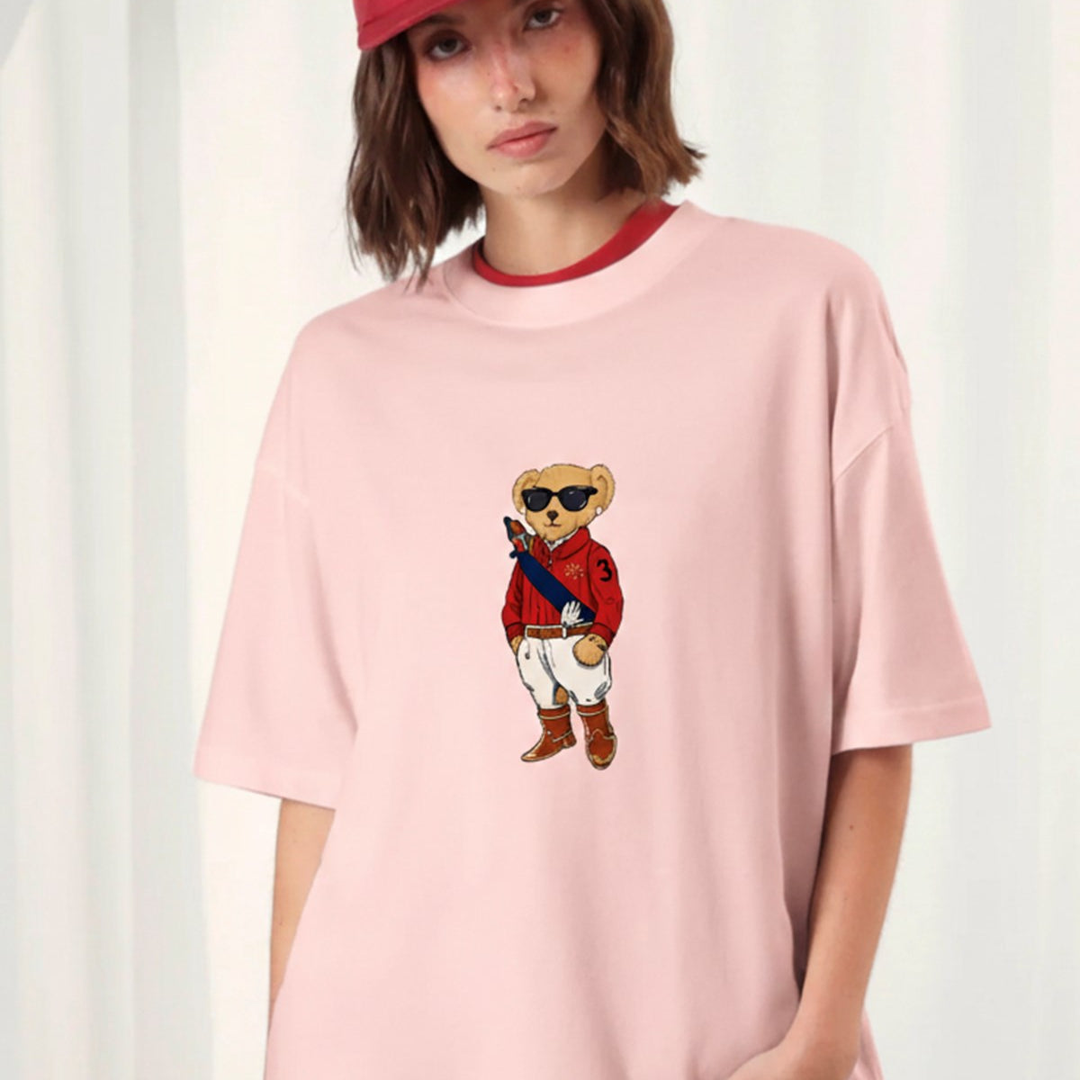Kadın Oversize Tişört MILO Bear Baskılı Pembe – Bisiklet Yaka, Rahat Kalıp, %100 Pamuk