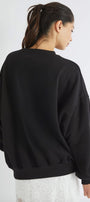 Kadın Oversize Sweatshirt Leo Kurdele Baskılı Siyah – Bisiklet Yaka, 3 İplik Şardonlu Polar