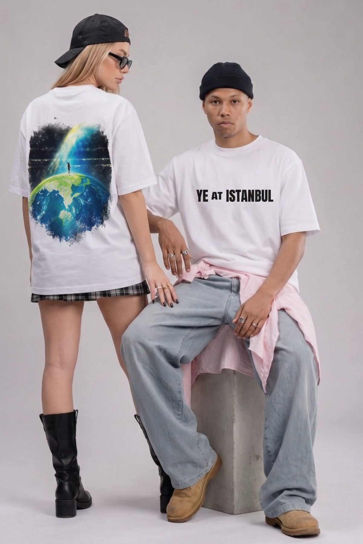 Unisex Oversize Tişört Ye At Istanbul Baskılı Beyaz – Bisiklet Yaka, Rahat Kalıp, %100 Pamuk