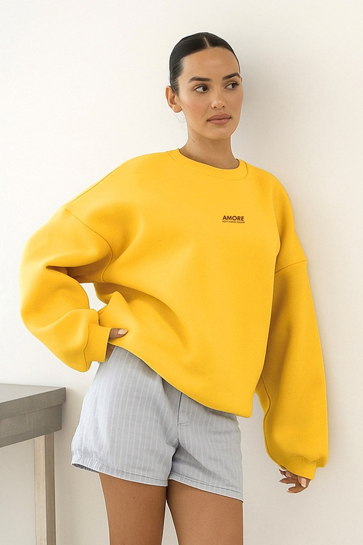 Kadın Oversize Sweatshirt AMOR Sarı – Bisiklet Yaka, 3 İplik Şardounlu Polar
