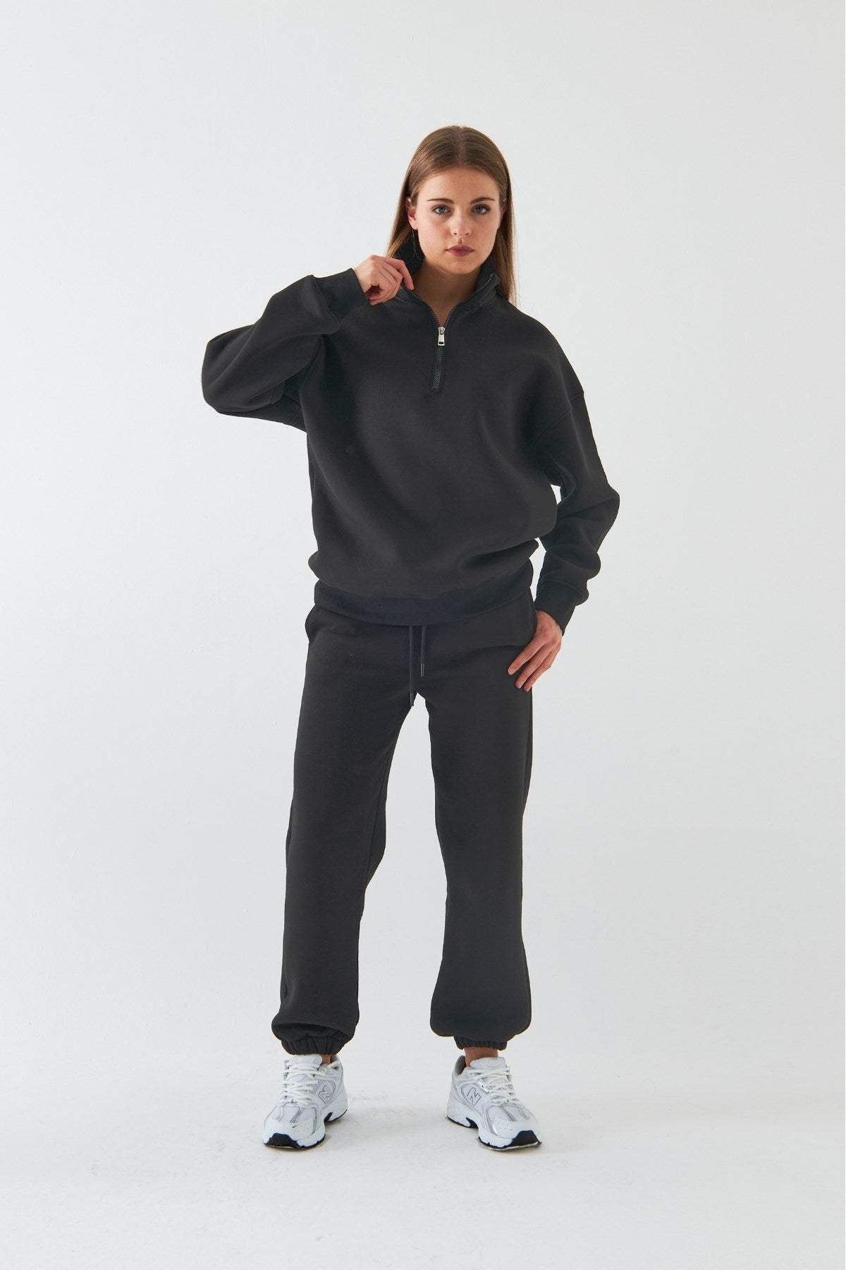 Unisex Oversize Eşofman Takımı Basic Füme – Fermuarlı Dik Yaka, Lastikli Paça, 3 İplik Polar
