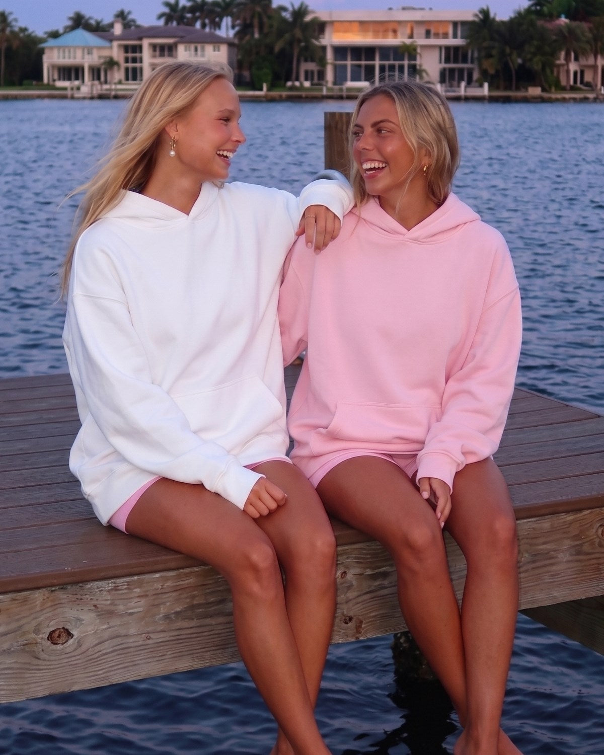 Unisex 2’li Oversize Basic Hoodie Beyaz & Pembe – Kapüşonlu, Cepli, 3 İplik Şardonlu Polar