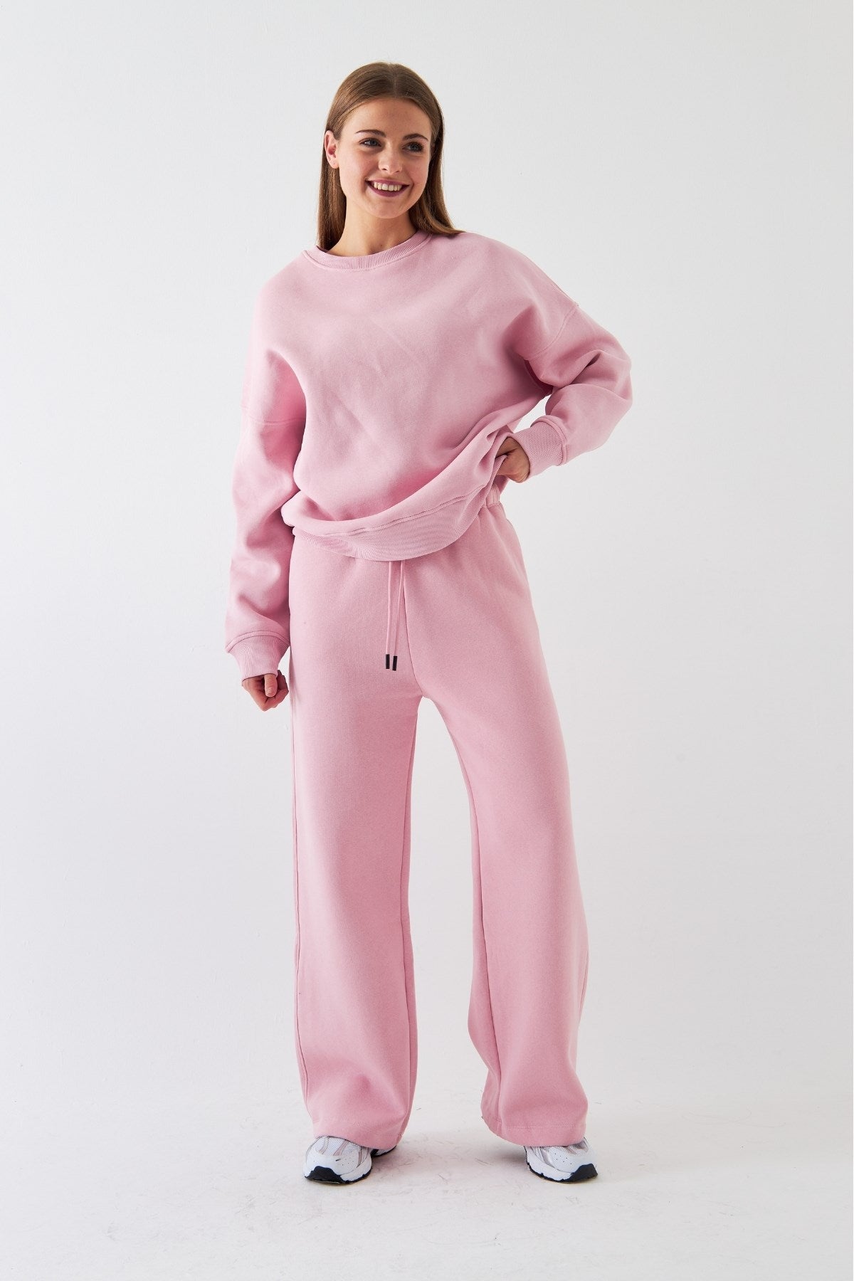 Unisex Oversize Eşofman Takımı Basic Pembe – Bisiklet Yaka, Boru Paça, 3 İplik Şardonlu Polar