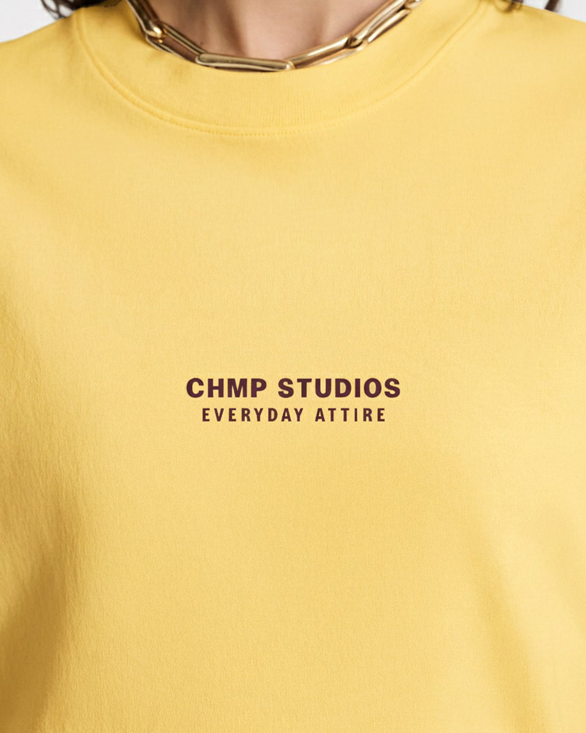 Kadın Oversize Tişört CHMP STUDIOS Baskılı Sarı – Bisiklet Yaka, %100 Pamuk Compact Süprem 24/1