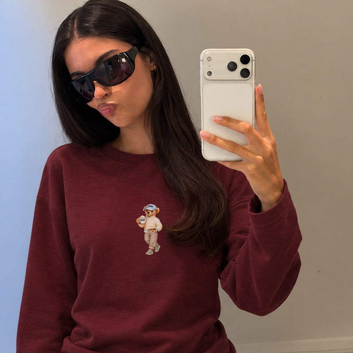 Kadın Relaxed Fit Sweatshirt Coffee Bear Baskılı Bordo – Bisiklet Yaka, 3 İplik Şardonsuz, Geniş Kol