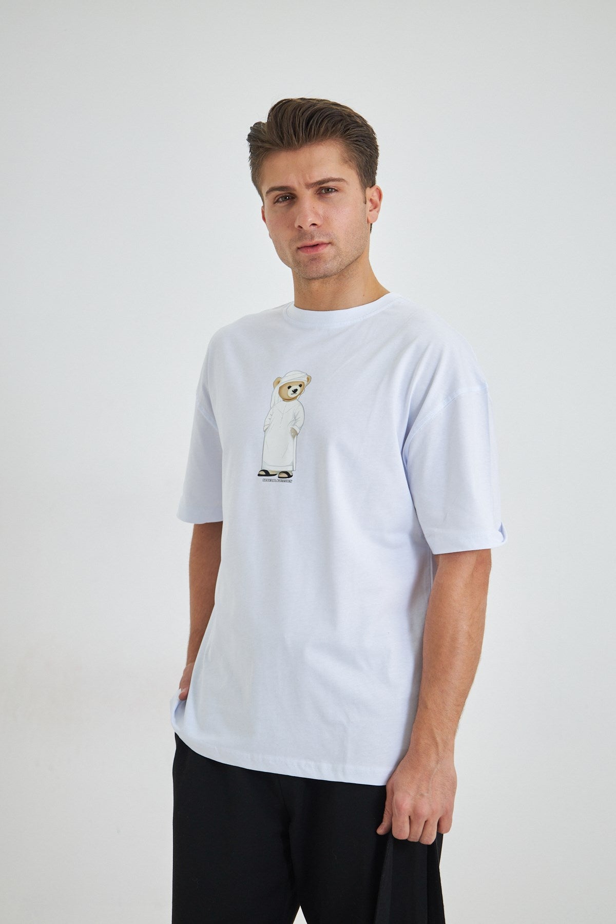 Unisex Special Edition Ayıcık Baskılı Beyaz Tişört Çift Kombini