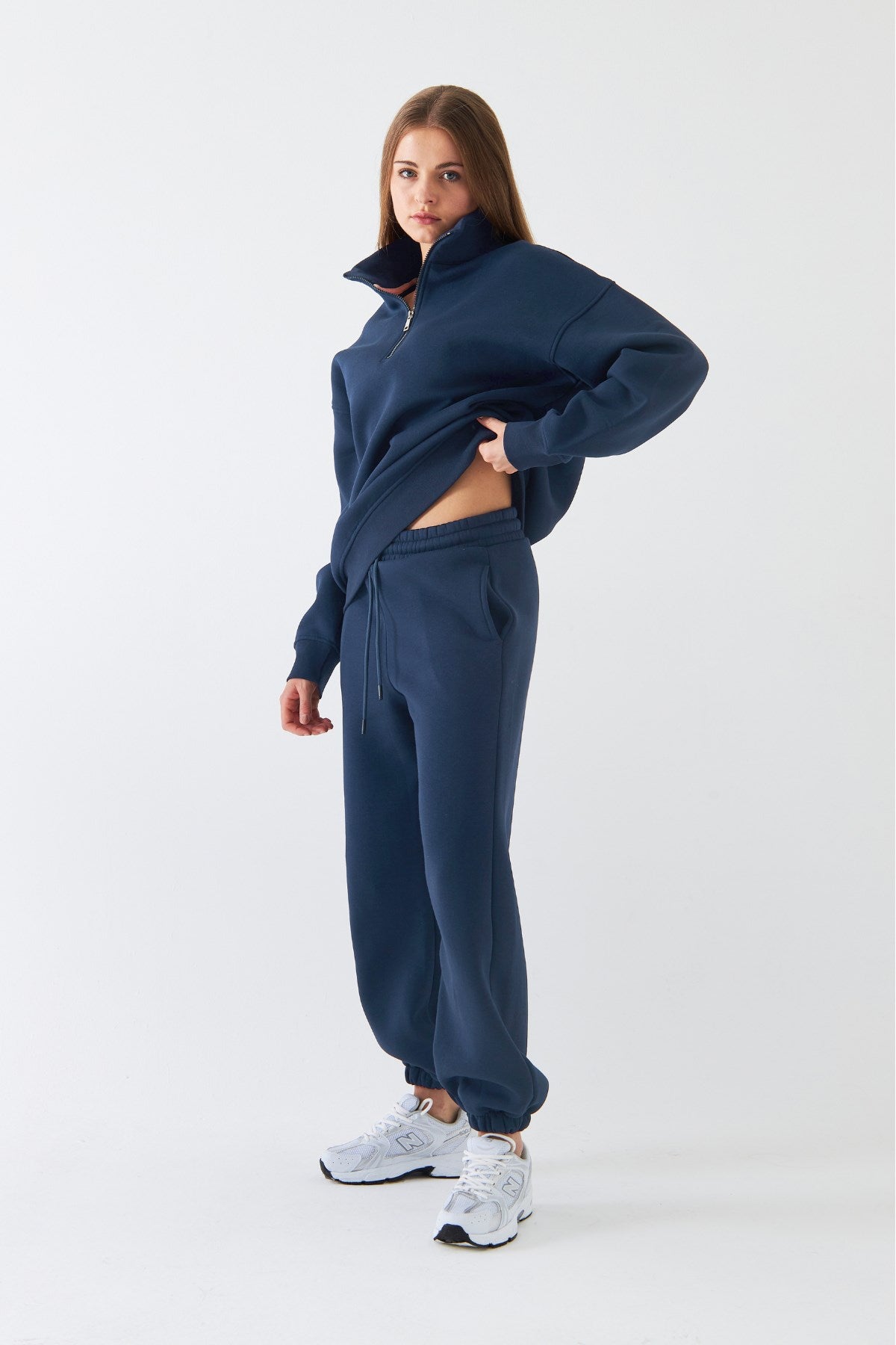 Unisex Oversize Eşofman Takımı Basic Marine – Fermuarlı Dik Yaka, Lastikli Paça, 3 İplik Polar