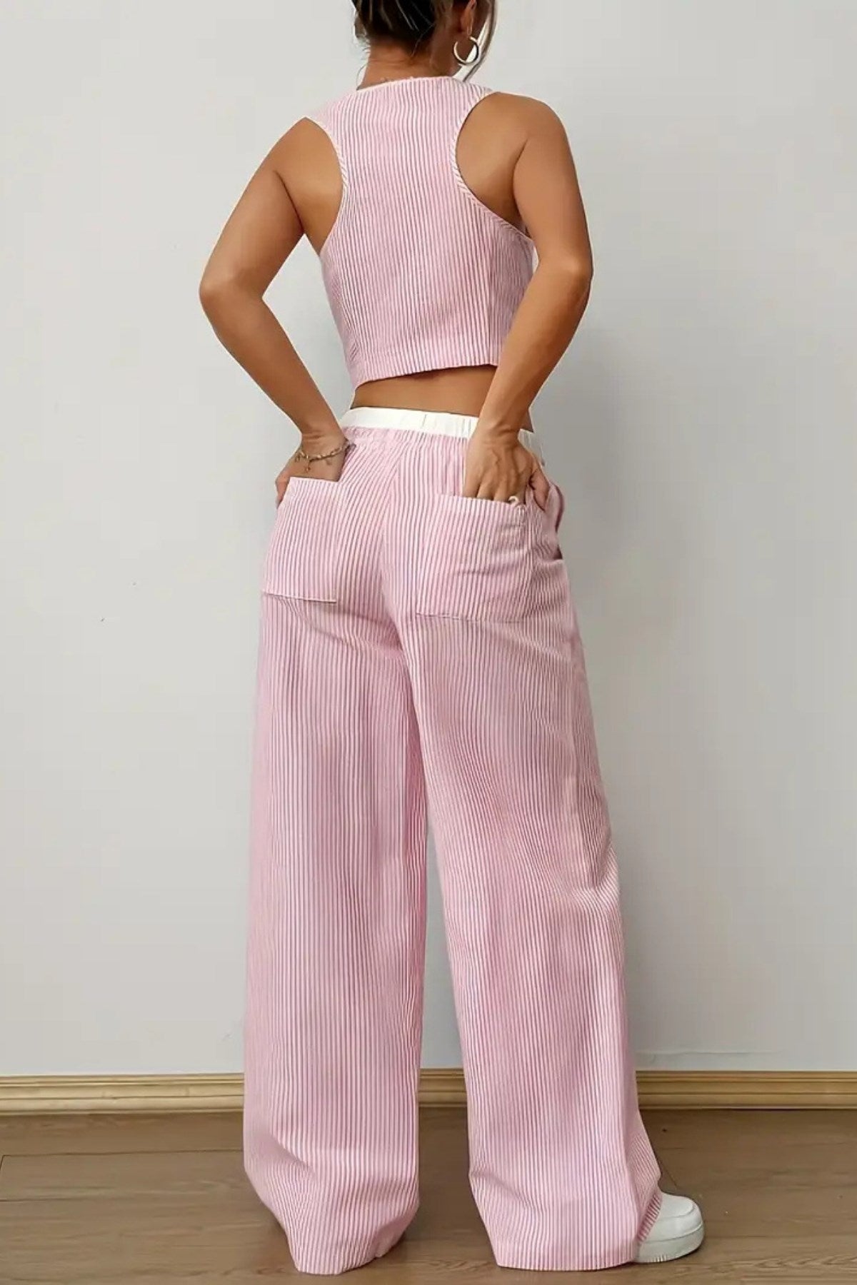 Kadın Çizgili Poplin Dokuma İkili Takım – Düğmeli Crop Yelek & Bol Paça Pantolon Yazlık Rahat Model