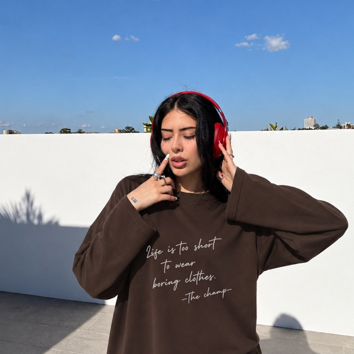 Kadın Relaxed Fit Sweatshirt Life Is Too Short Baskılı Kahverengi – Bisiklet Yaka, 3 İplik Şardonsuz