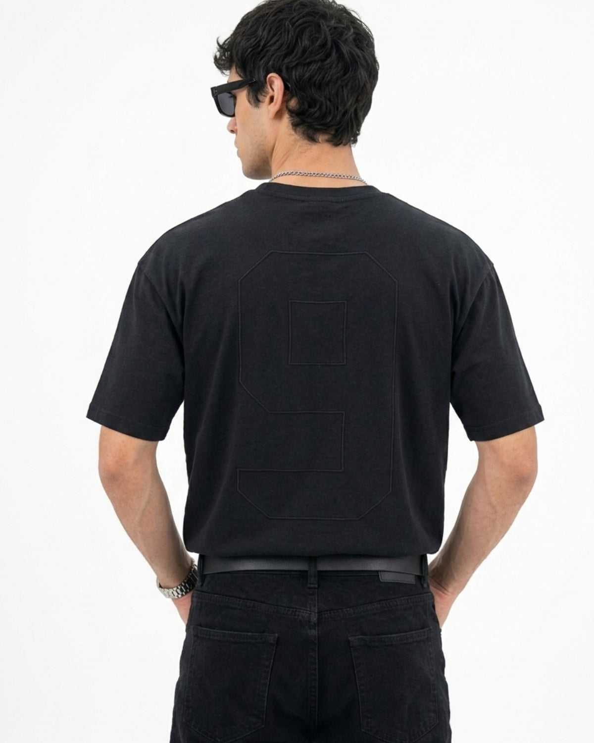 Erkek Oversize 2 İplik Tişört Mono Nine Detaylı Siyah – Bisiklet Yaka, Özel Dokulu