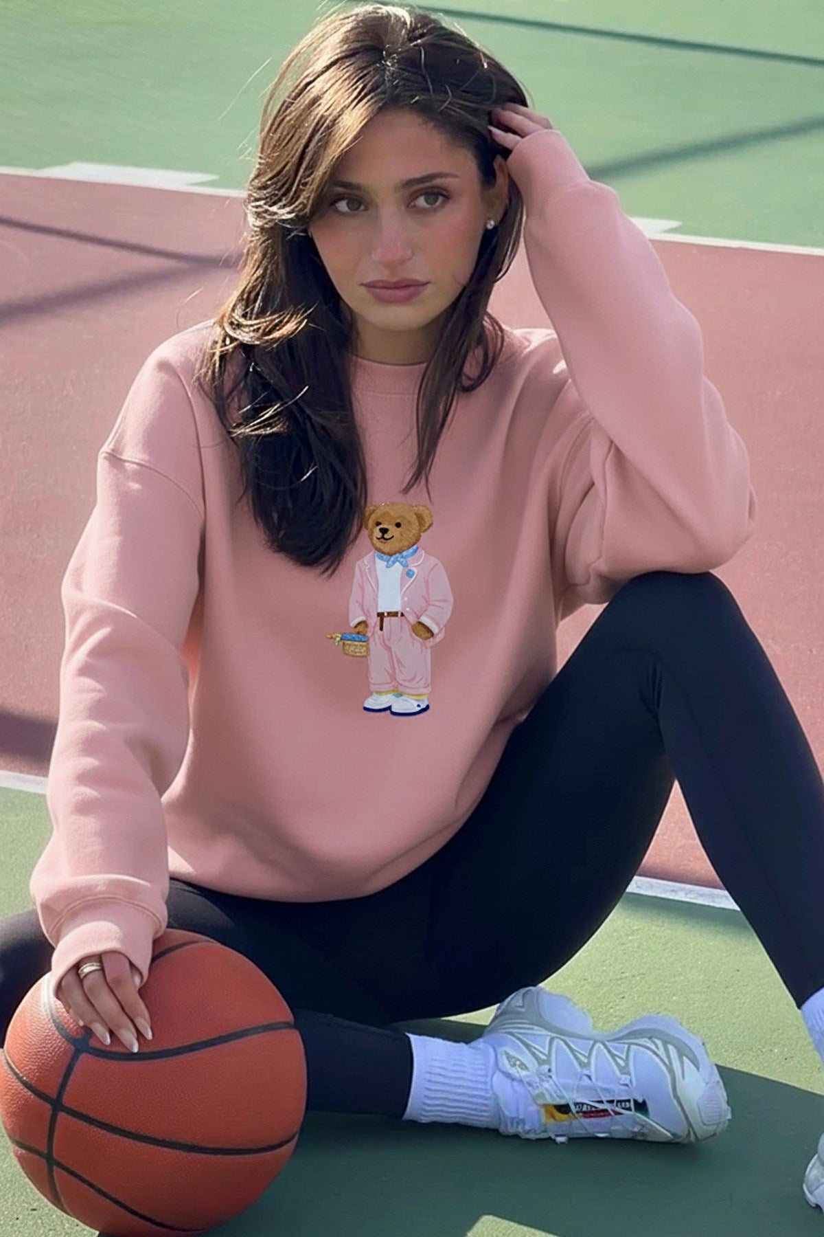 Kadın Oversize Sweatshirt Pink Suit Bear 3D Baskılı Pembe – Bisiklet Yaka, 3 İplik Şardonlu Polar