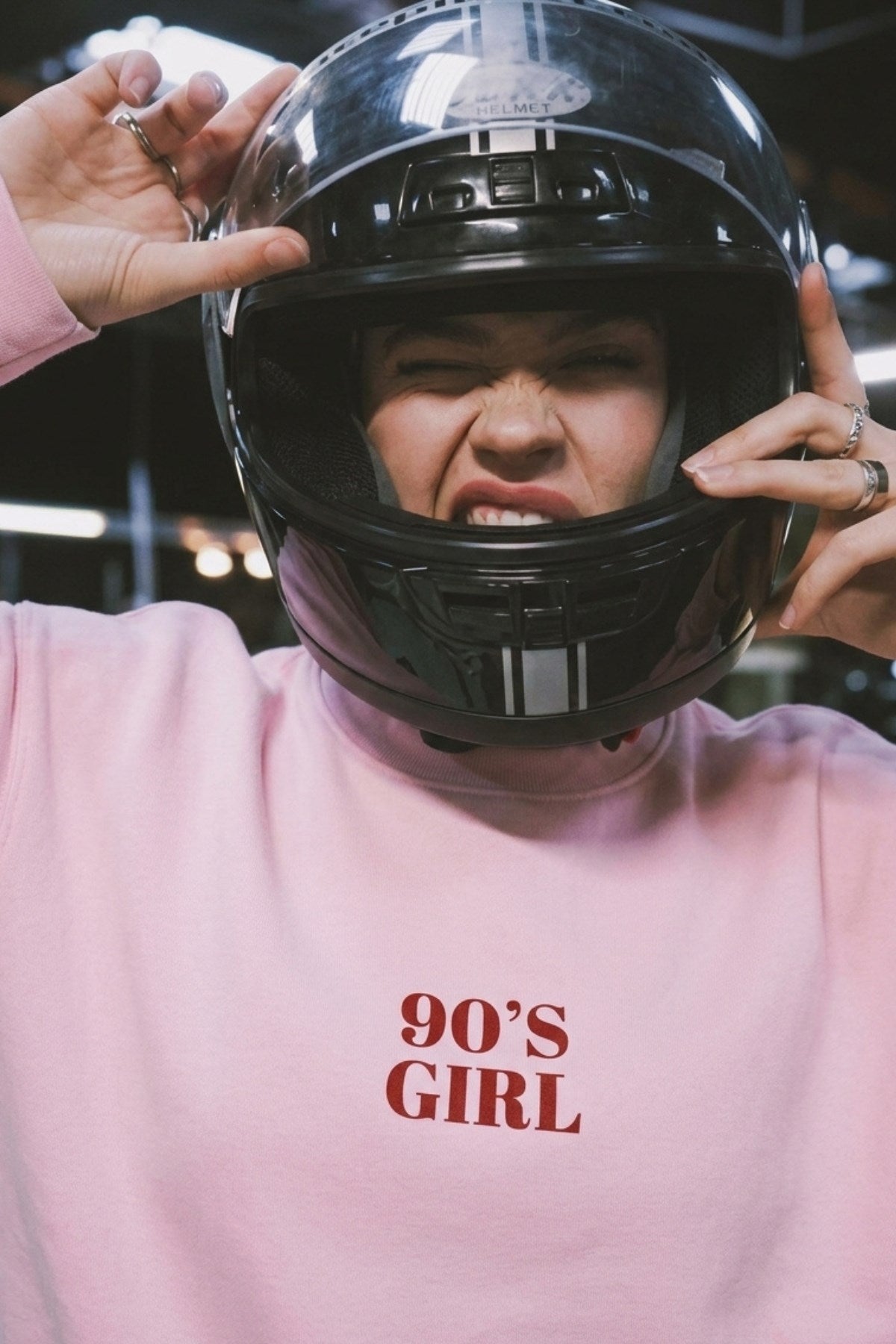 Kadın Oversize Sweatshirt 90’s Girl Baskılı Pembe – Bisiklet Yaka, 3 İplik Şardonlu Polar