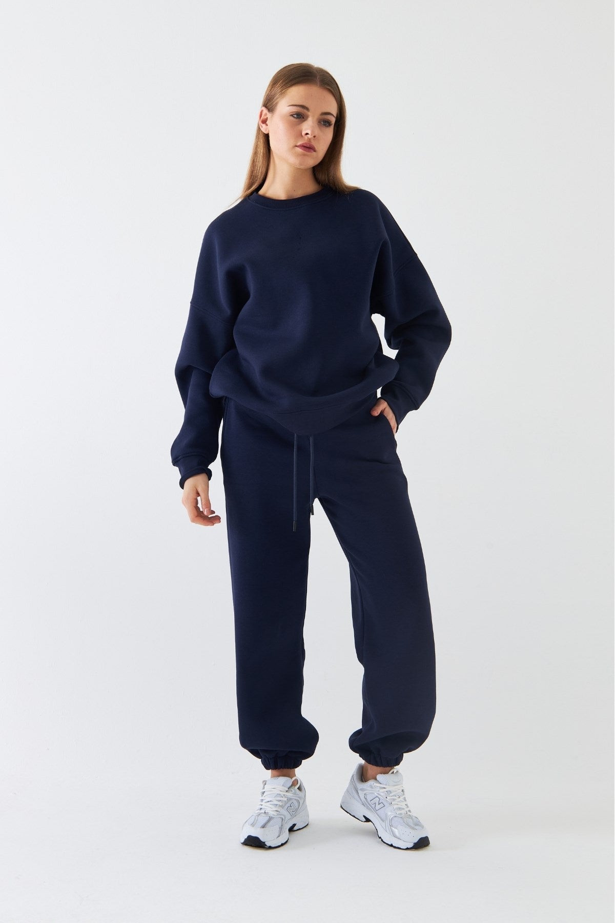 Unisex Oversize Eşofman Takımı Basic Lacivert – Bisiklet Yaka, Lastikli Paça, 3 İplik Şardonlu Polar