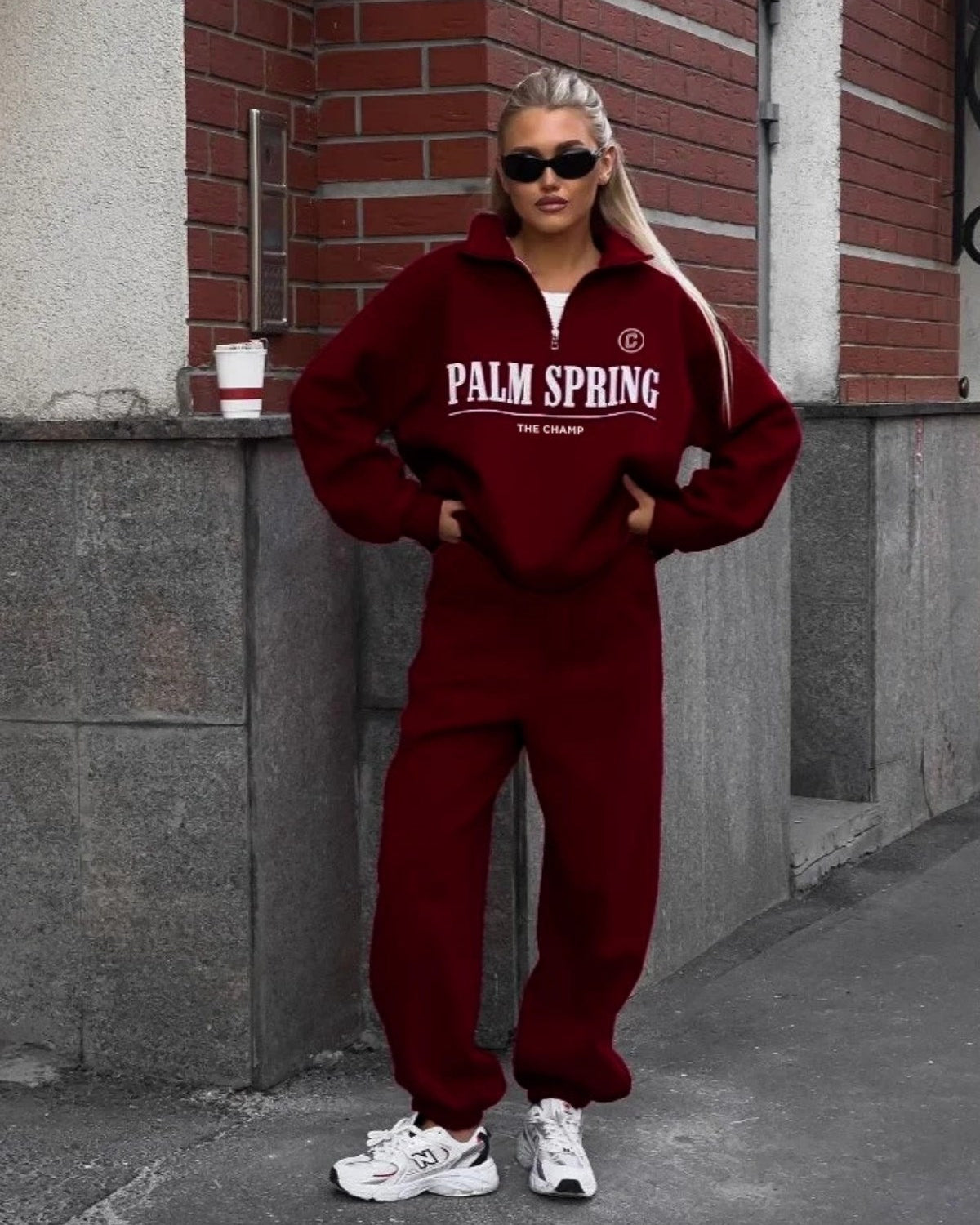 Kadın Bordo Yarım Fermuarlı Sweatshirt – Palm Spring Baskılı Oversize Spor Şehir Stili  Alternatifler: