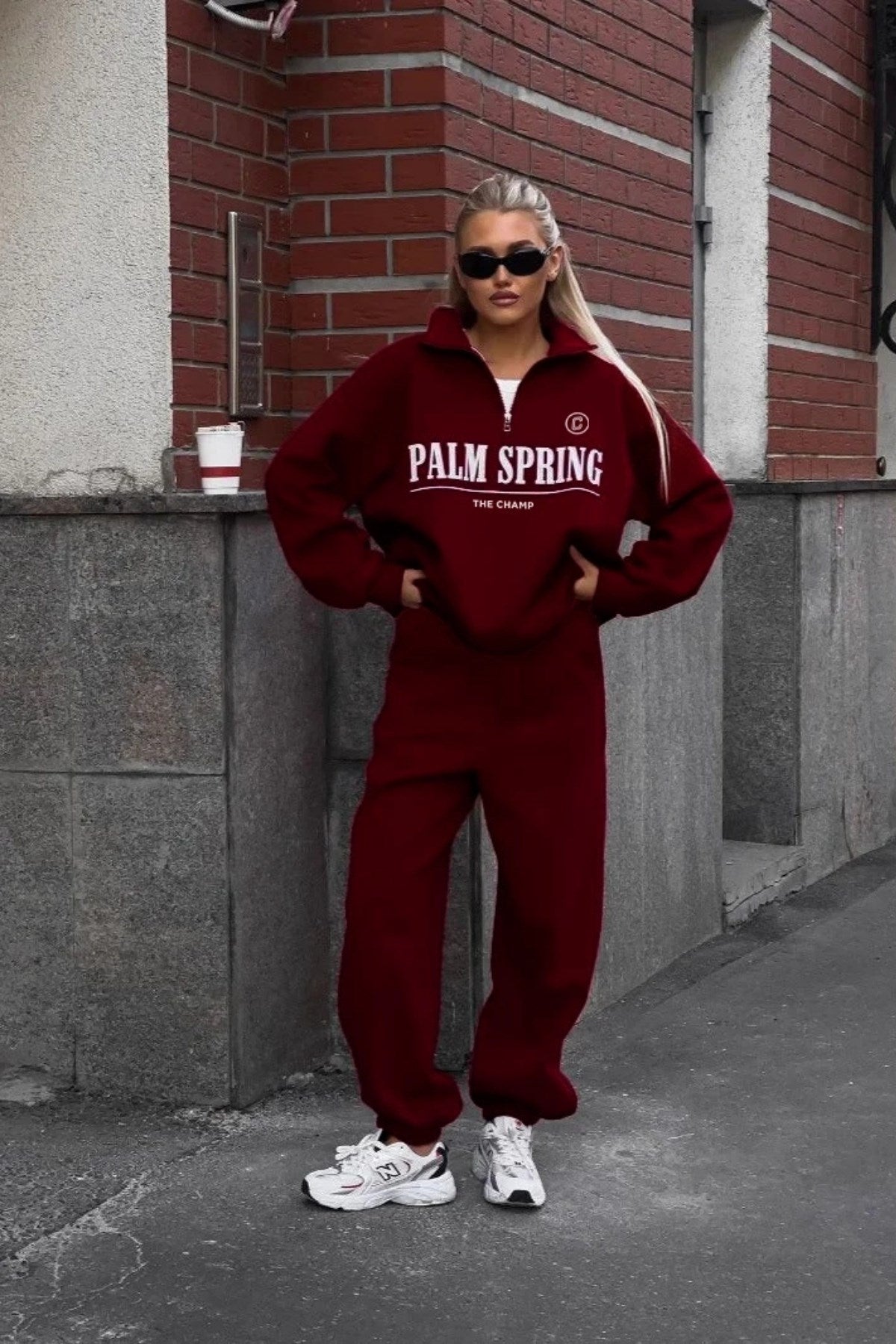 Kadın Bordo Yarım Fermuarlı Sweatshirt – Palm Spring Baskılı Oversize Spor Şehir Stili  Alternatifler: