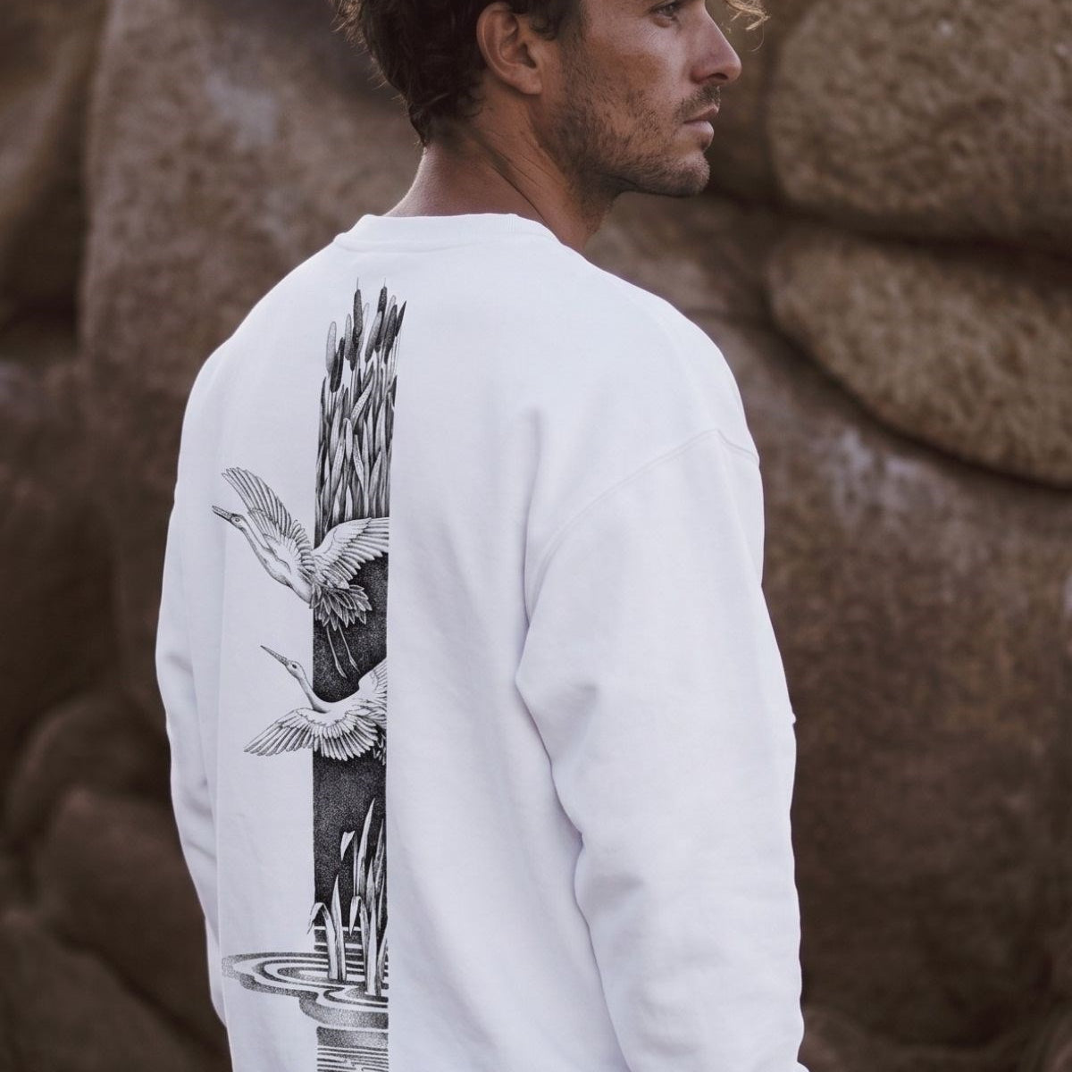 Erkek Oversize Sweatshirt Heron Line Baskılı Beyaz – Bisiklet Yaka, 3 İplik Şardonlu Polar