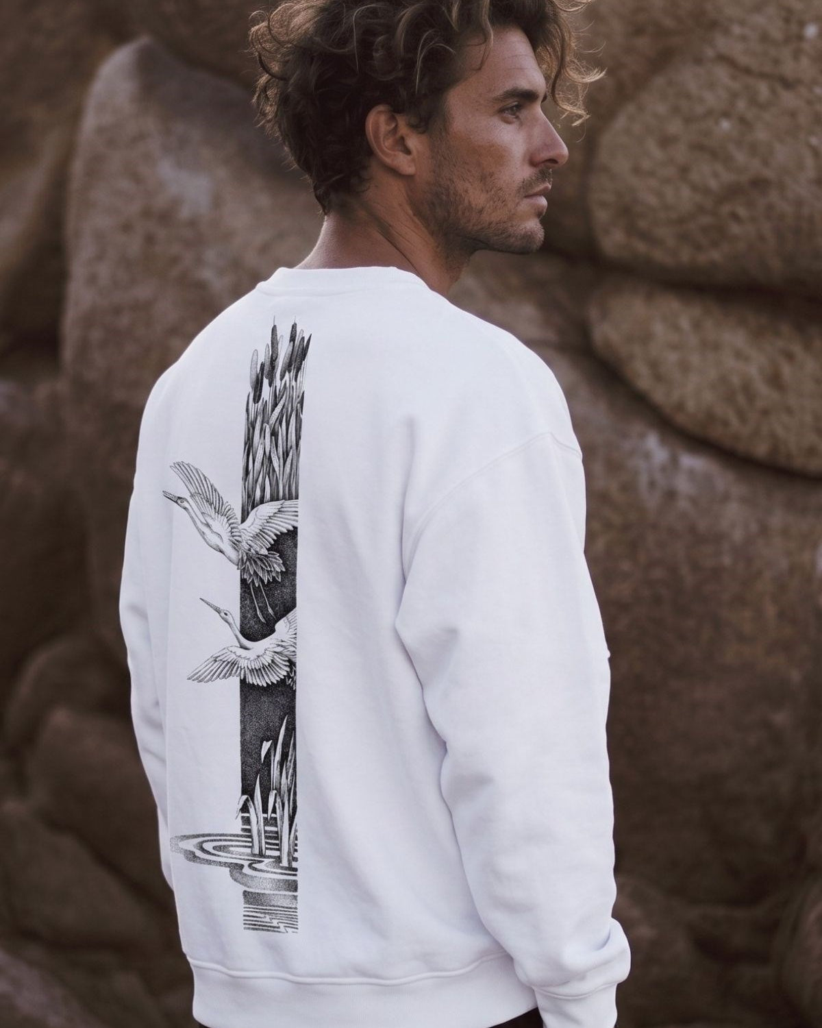 Erkek Oversize Sweatshirt Heron Line Baskılı Beyaz – Bisiklet Yaka, 3 İplik Şardonlu Polar