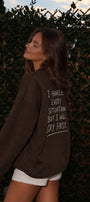 Kadın Relaxed Fit Sweatshirt Cry First Baskılı Kahverengi – Bisiklet Yaka, 3 İplik Şardonsuz