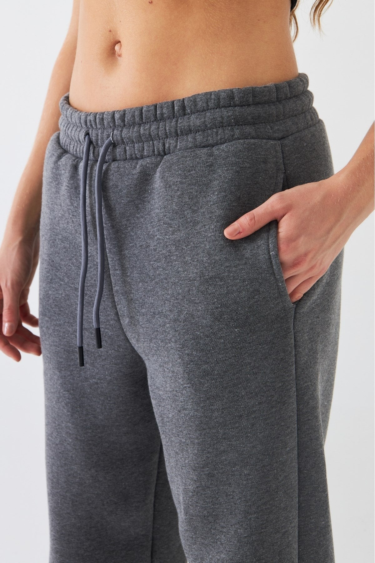 Oversize Unisex Eşofman Altı Füme Melanj – 3 İplik Şardonlu, Paça-Bel Lastikli, Cepli, Rahat Kesim