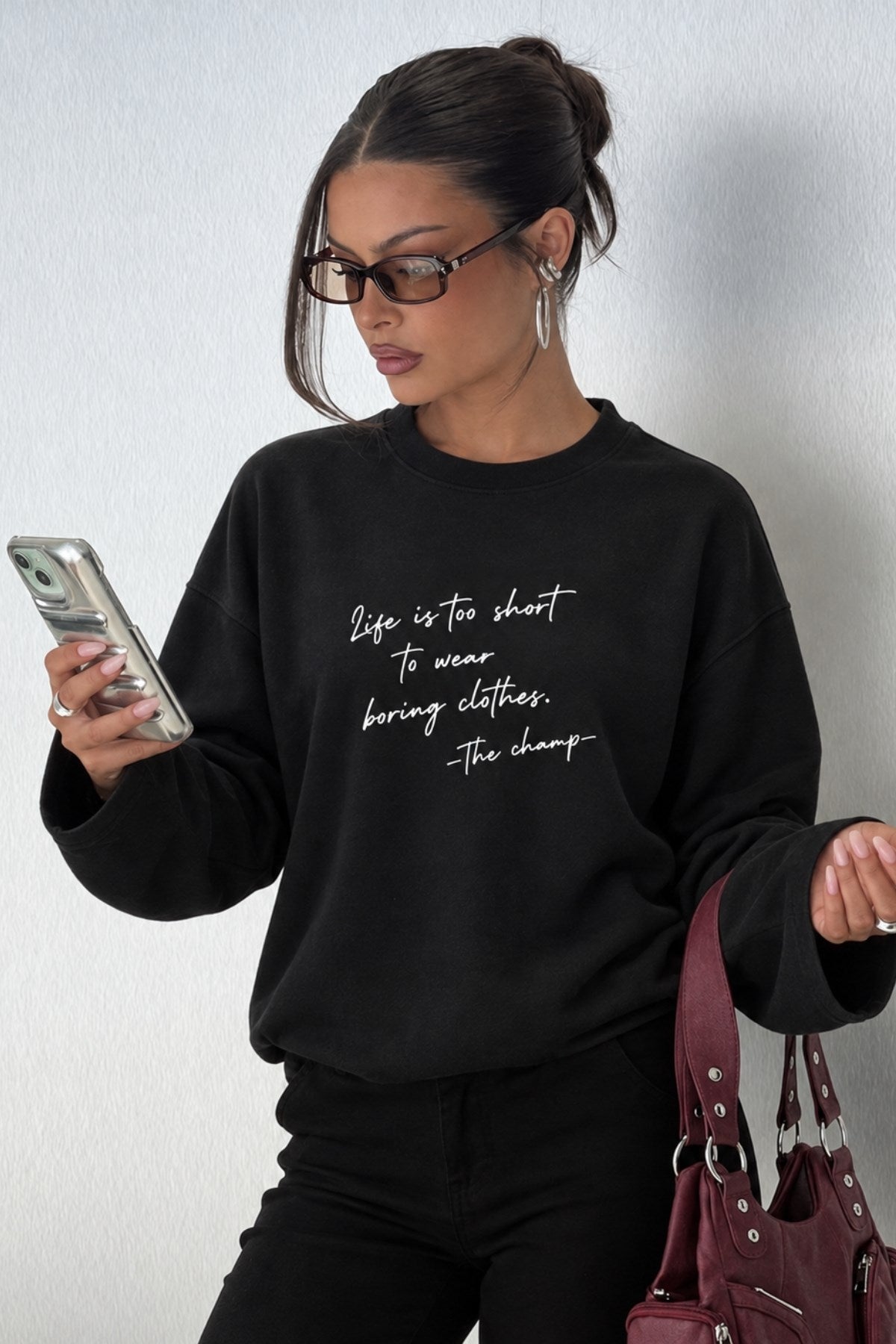 Kadın Relaxed Fit Sweatshirt Life Is Too Short Baskılı Siyah – Bisiklet Yaka, 3 İplik Şardonsuz