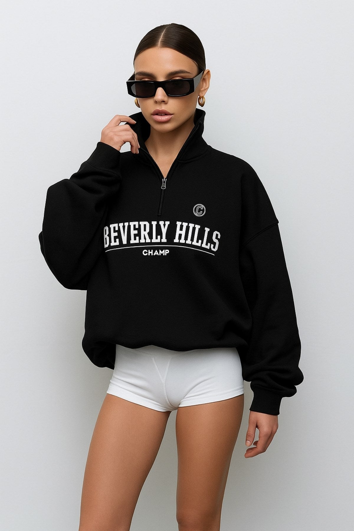 Kadın Siyah Beverly Hills Yazılı Fermuarlı Yarım Balıkçı Yaka Sweatshirt – Rahat Oversize