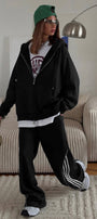 Kadın Oversize Eşofman Takımı Siyah – Kapüşonlu Fermuarlı, Şerit Detaylı, Bağcıklı Bel, Bol paça