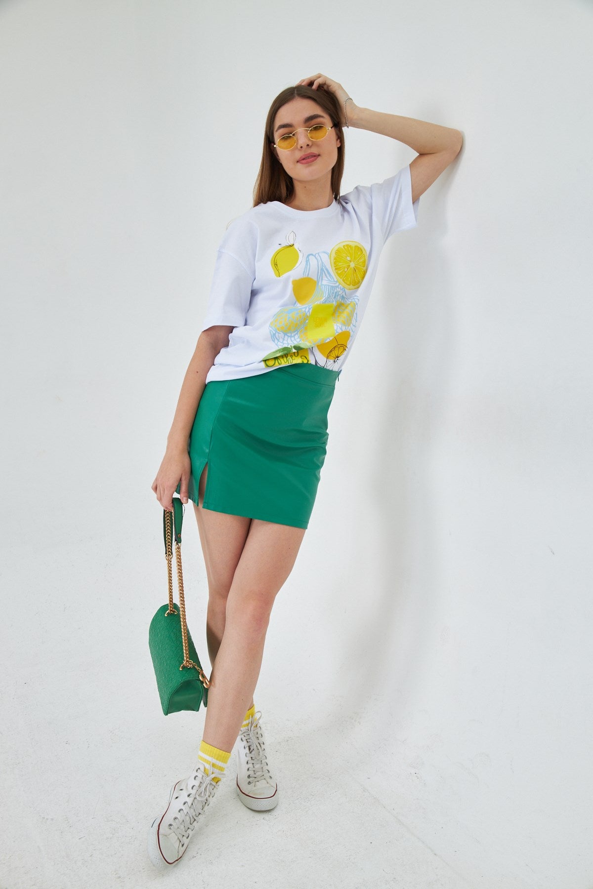 Kadın Limon Baskılı Lila Oversize Yazlık Tişört Squeeze The Day Beyaz
