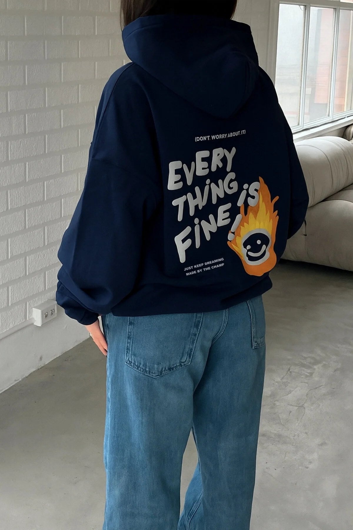  Every Thing Is Fine Baskılı Unisex Lacivert Kapüşonlu Sweatshirt – 3 İplik Şardonlu Kumaş