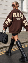 Kadın Oversize Sweatshirt Paradise Varsity Kabartma Baskılı Kahverengi – Bisiklet Yaka, 3 İplik Şardonlu Polar
