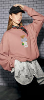 Kadın Oversize Sweatshirt City Club Bear Baskılı Pembe – Bisiklet Yaka, 3 İplik Şardonlu Polar