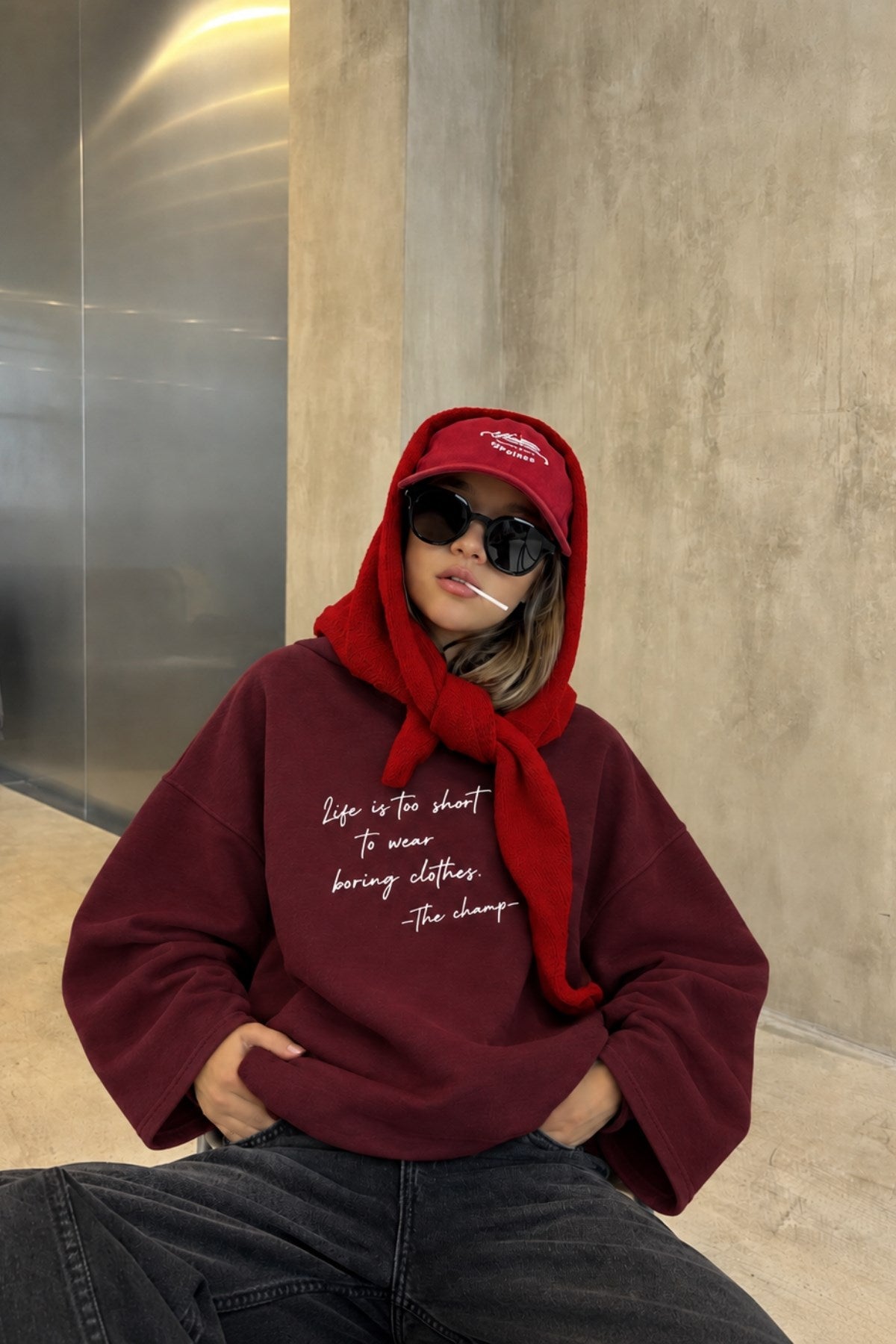 Kadın Relaxed Fit Sweatshirt Life Is Too Short Baskılı Bordo – Bisiklet Yaka, 3 İplik Şardonsuz