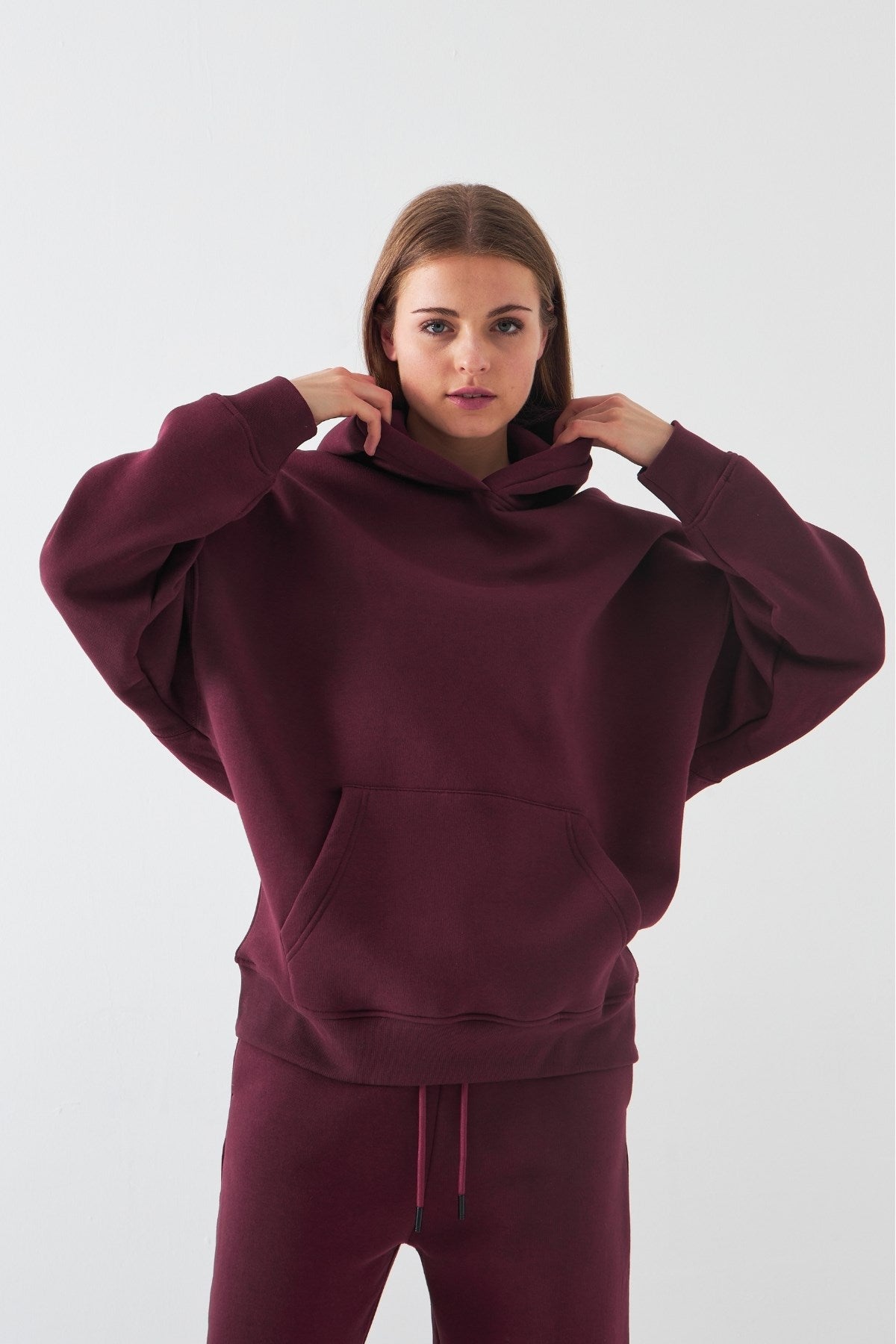 Oversize Unisex Sweatshirt Hoodie Bordo – Kapüşonlu, 3 İplik Şardonlu Polar, Kanguru Cepli, Basic