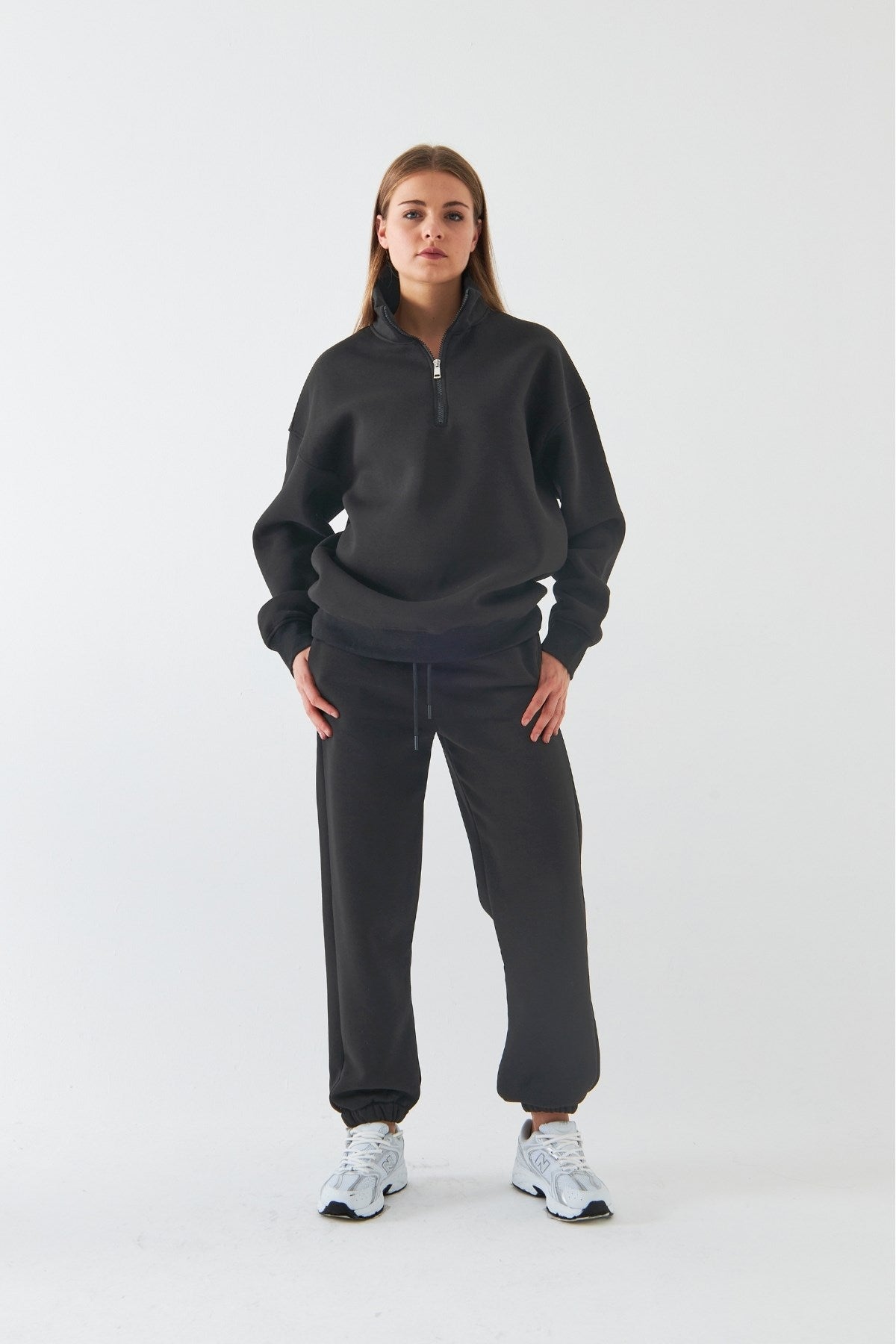 Unisex Oversize Eşofman Takımı Basic Füme – Fermuarlı Dik Yaka, Lastikli Paça, 3 İplik Polar