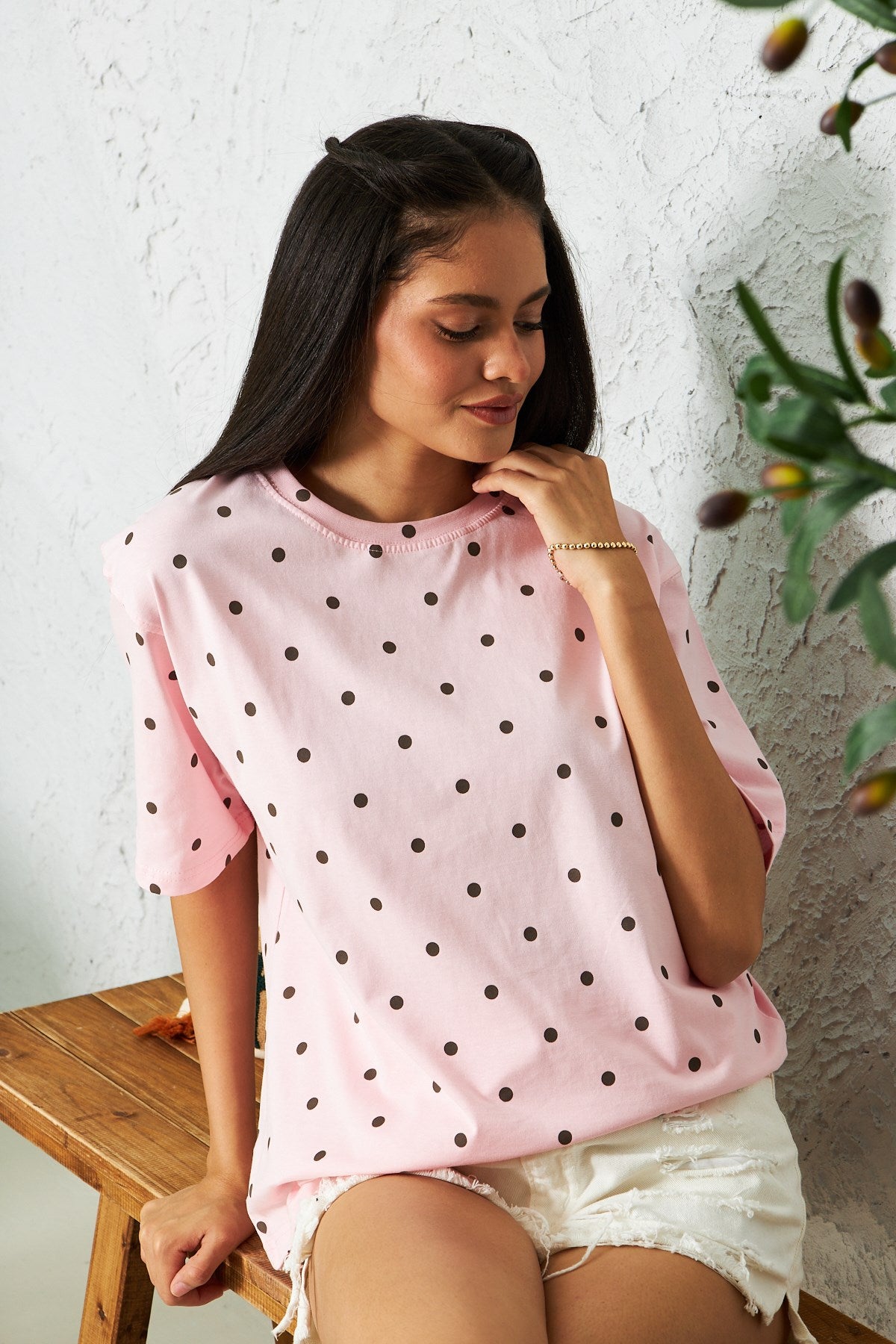 Kadın Oversize Tişört Polka Muse Puantiyeli Pembe – Bisiklet Yaka, Rahat Kalıp, %100 Pamuk