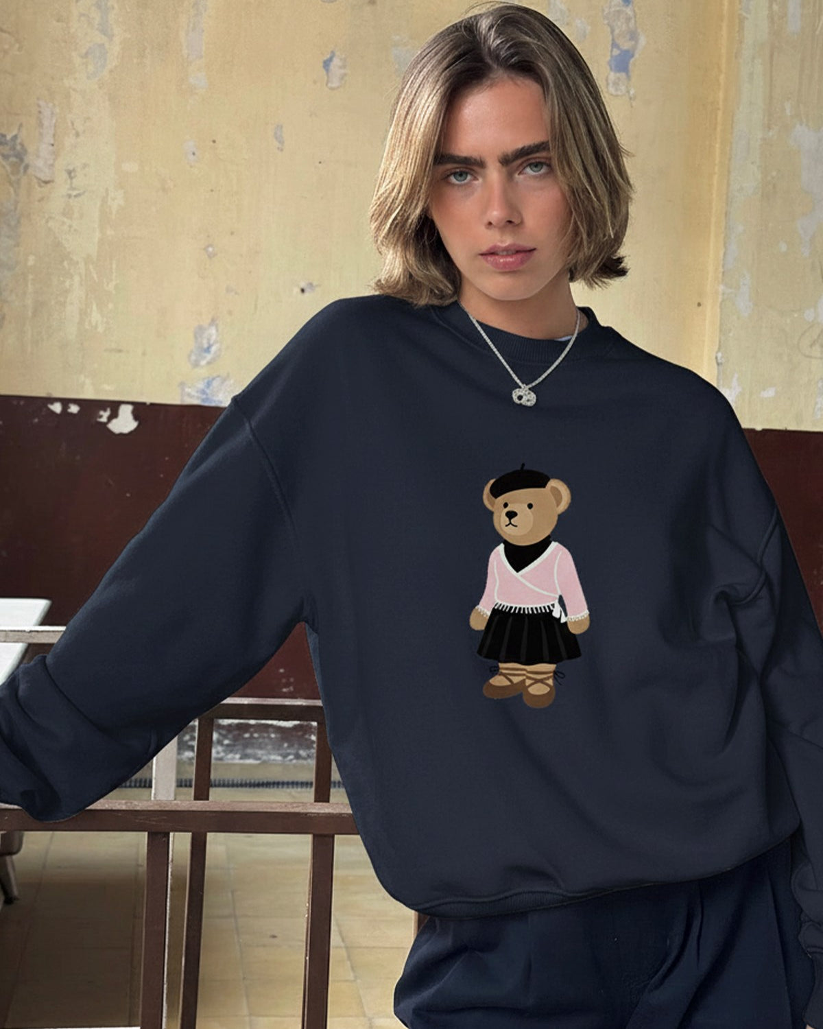 Kadın Oversize Sweatshirt Ballerina Bear Baskılı Lacivert– Bisiklet Yaka, 3 İplik Şardonlu Polar