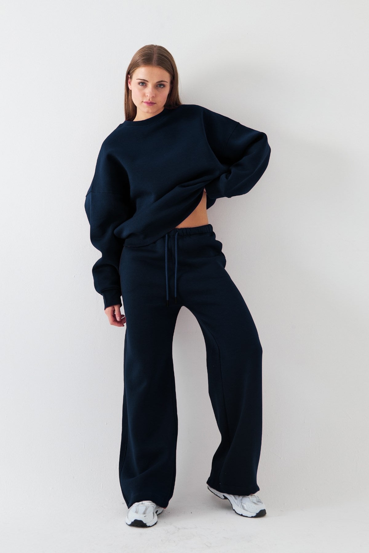 Unisex Oversize Eşofman Takımı Basic Lacivert – Bisiklet Yaka, Boru Paça, 3 İplik Şardonlu Polar