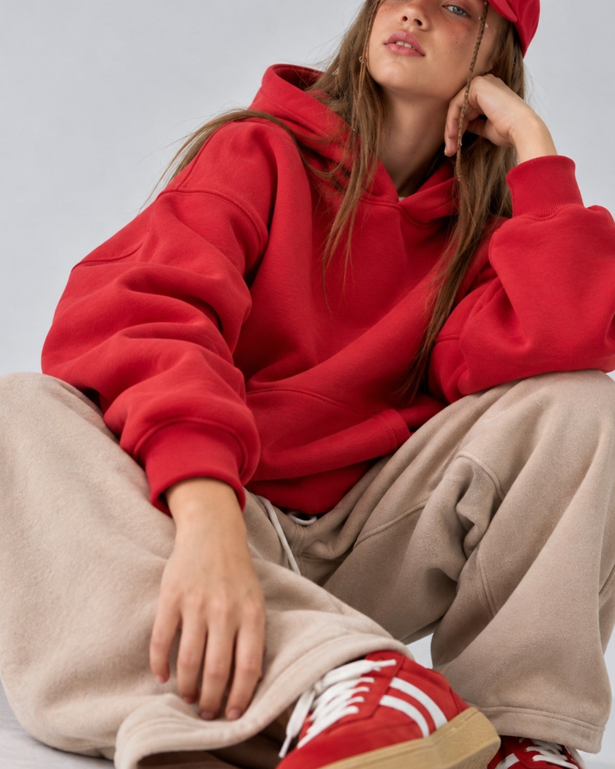 Kız Çocuk Oversize Basic Hoodie Sweatshirt Kırmızı – Kapüşonlu, Kanguru Cepli, 3 İplik Polar