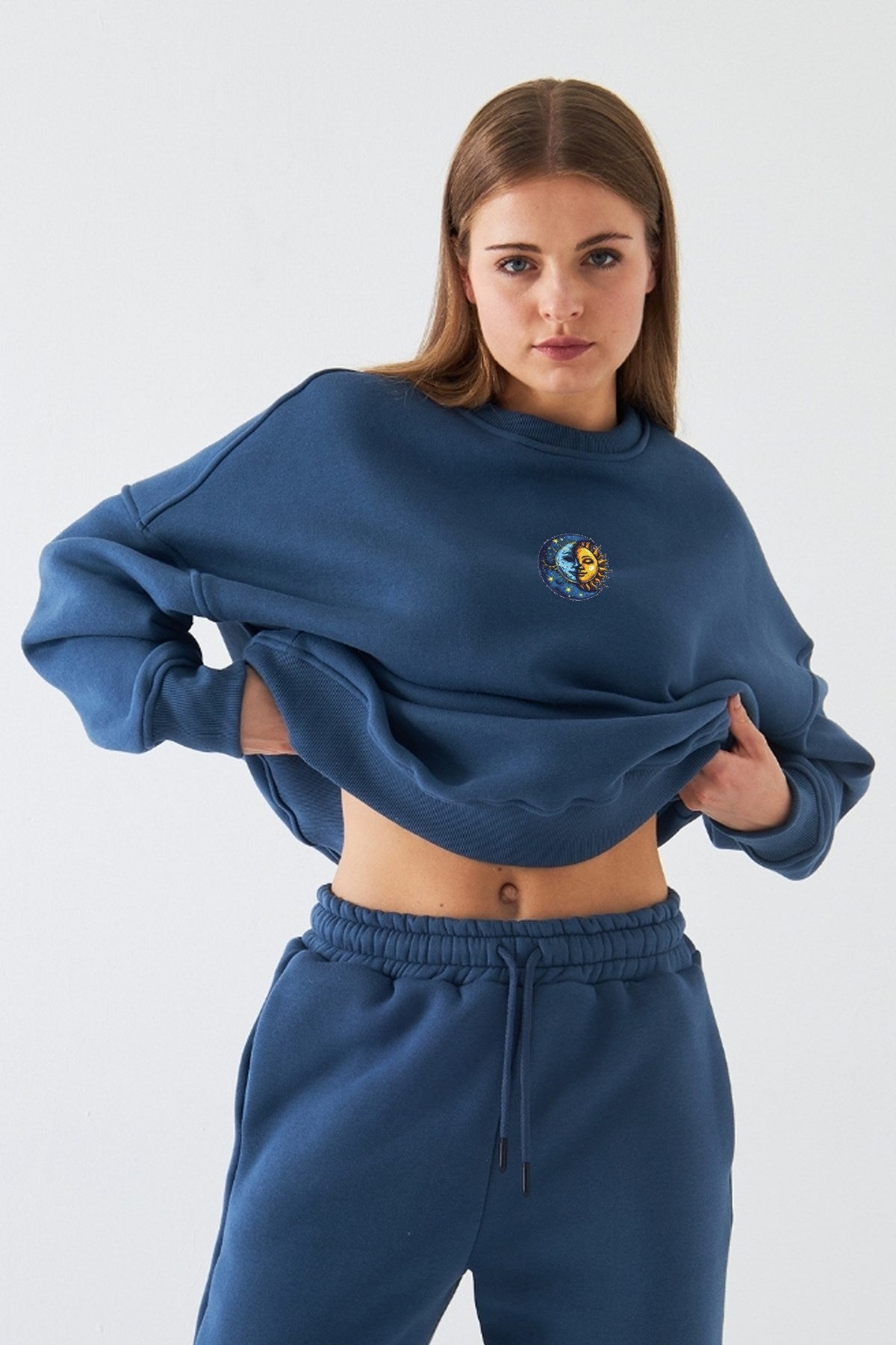 Kadın Oversize Sweatshirt Sun & Moon Baskılı Marine – Bisiklet Yaka, 3 İplik Şardonlu Polar