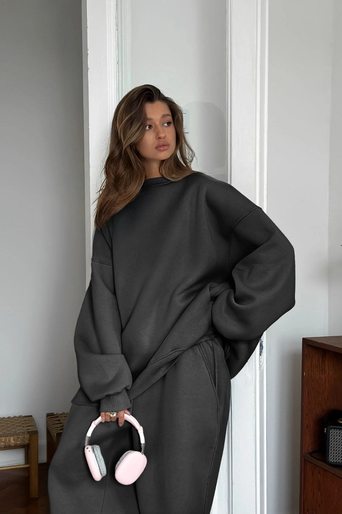 Kadın Oversize Sweat Elbise Eşofman Takımı Basic Füme – Bisiklet Yaka, Lastikli Paça, 3 İplik Polar