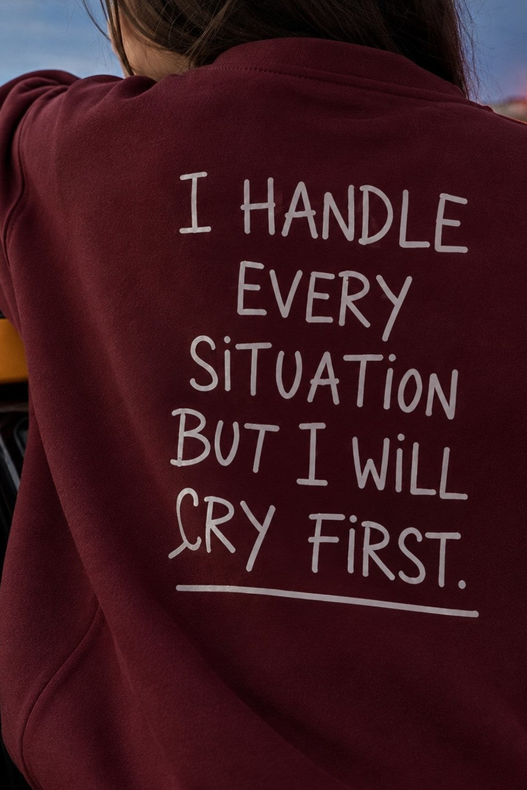 Kadın Relaxed Fit Sweatshirt Cry First Baskılı Bordo – Bisiklet Yaka, 3 İplik Şardonsuz, Düşük Omuz