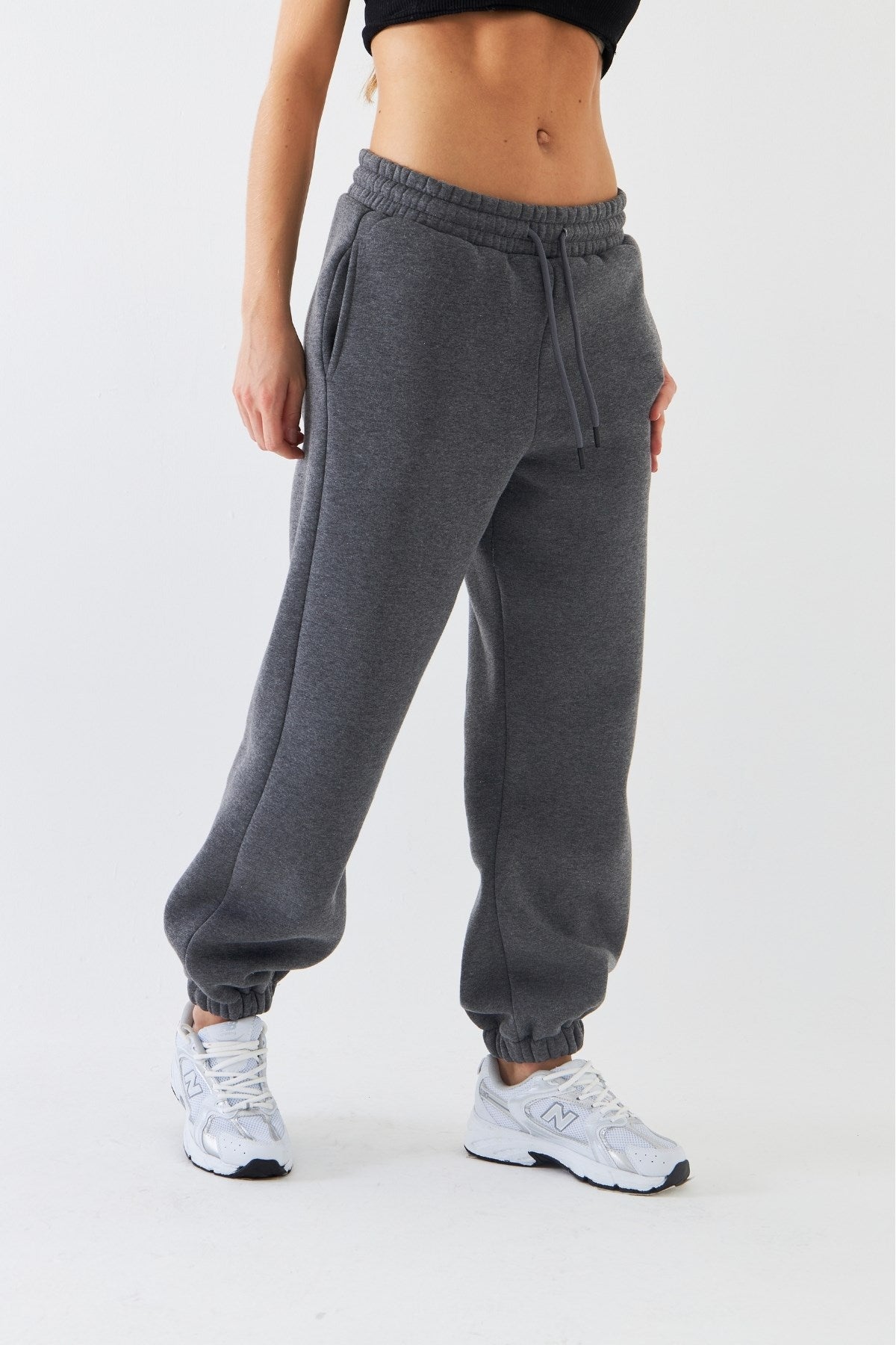 Oversize Unisex Eşofman Altı Füme Melanj – 3 İplik Şardonlu, Paça-Bel Lastikli, Cepli, Rahat Kesim