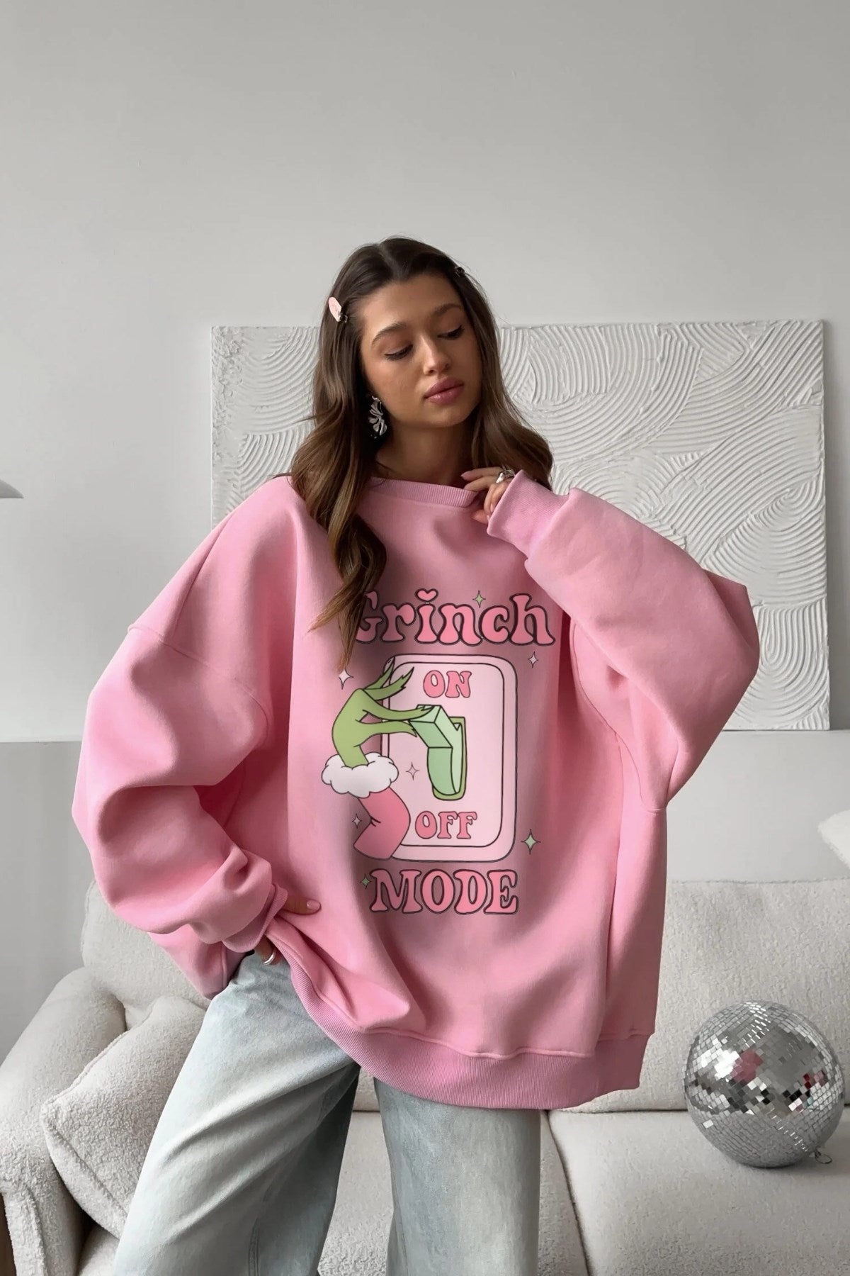 Kadın Oversize Sweatshirt Elbise Grinch Mode Baskılı Pembe – Bisiklet Yaka, 3 İplik Şardonlu Polar