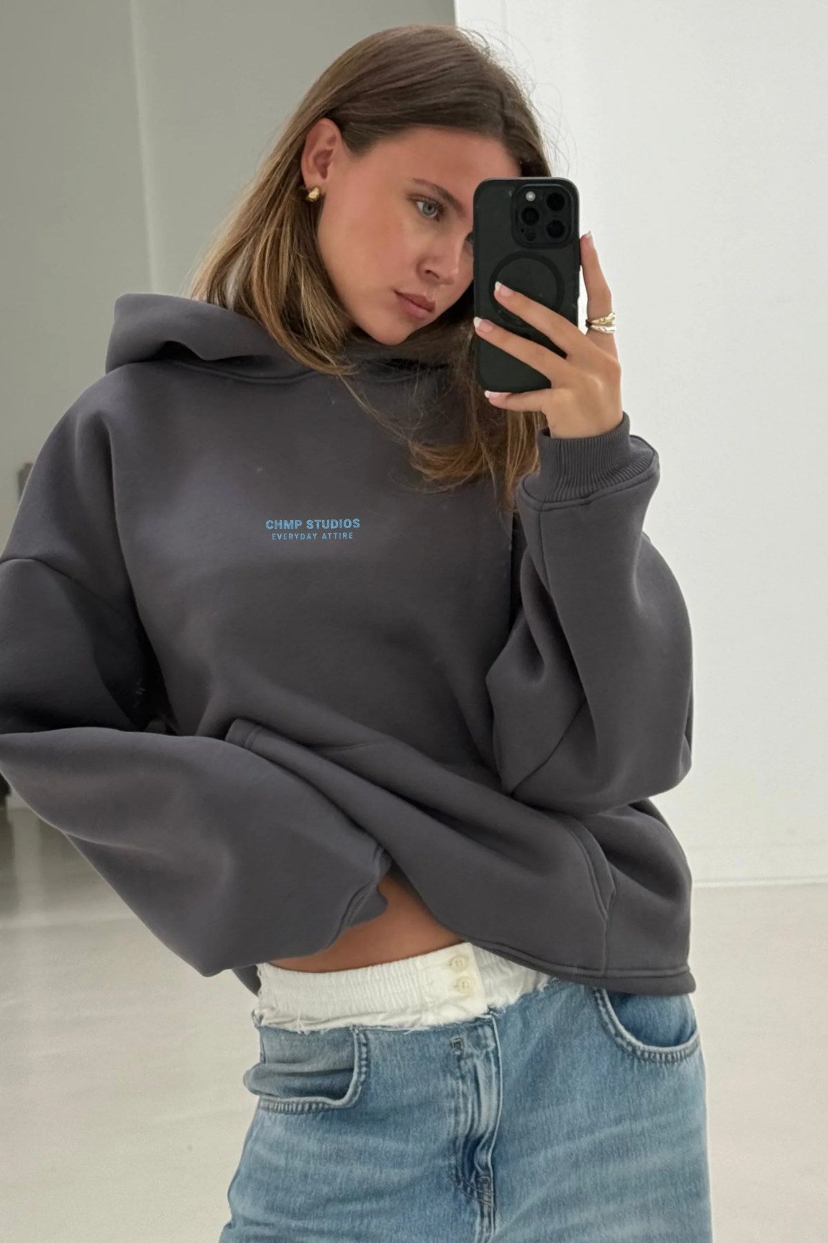 Kadın Oversize Sweatshirt Hoodie CHMP STUDIOS Füme – Kapüşonlu, 3 İplik Polar, Kanguru Cepli