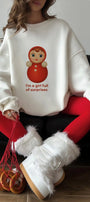 Kadın Oversize Sweatshirt Elbise Matryoshka Girl Baskılı Beyaz – Bisiklet Yaka, 3 İplik Polar