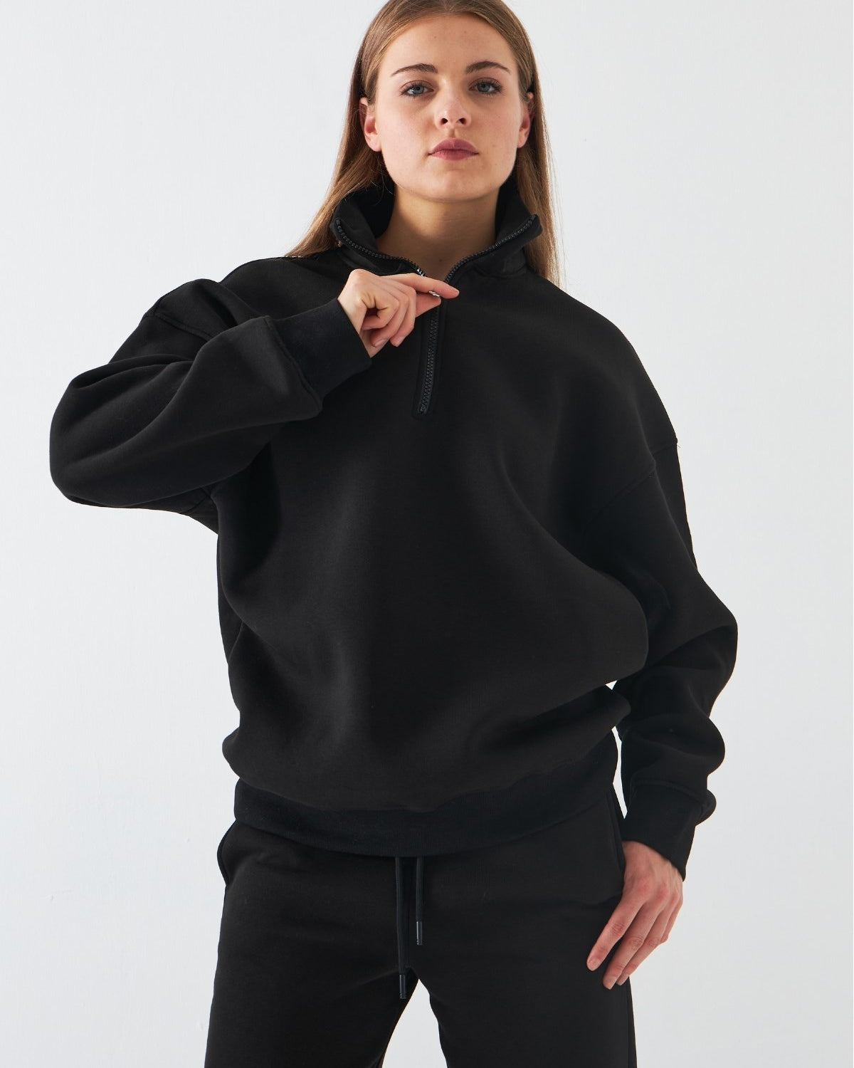Unisex Oversize Sweatshirt Basic Siyah – Yarım Fermuar Dik Yaka, 3 İplik Şardonlu Polar