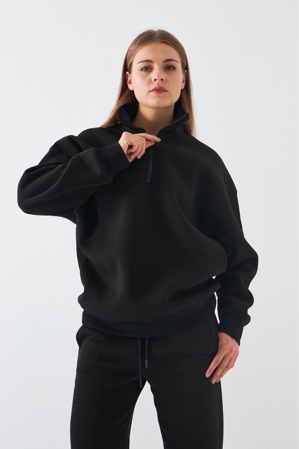 Unisex Oversize Sweatshirt Basic Siyah – Yarım Fermuar Dik Yaka, 3 İplik Şardonlu Polar